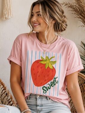 Strawberry Sweet Graphic Tee Boho Cottagecore Pink T Shirt Women’s Large NWOT